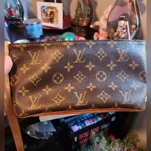 Authentic louis vuitton with Flaws!!
